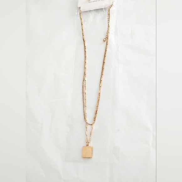 Delicate Gold Layered Necklace - Women Jewelry - Picture 2 of 7